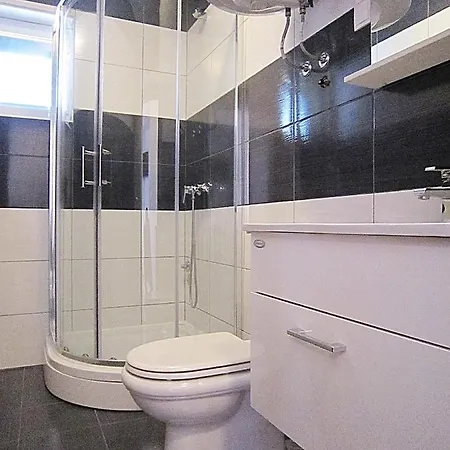 House Rose Apartment